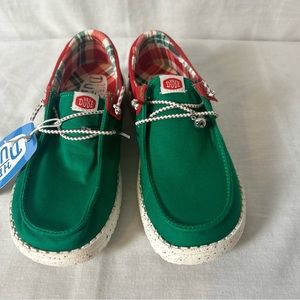 Hey Dude women's Red / Green  elf slip ons